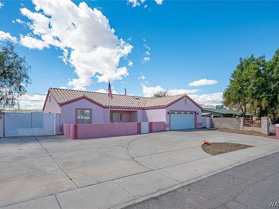 3rd image of 1825 Bluebonnet Boulevard