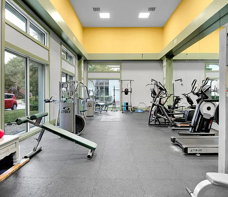 1 bed, 560 sqft, $1,950 — Photo 3