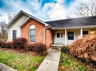 4 Seneca Rd, Huntington, WV 25705