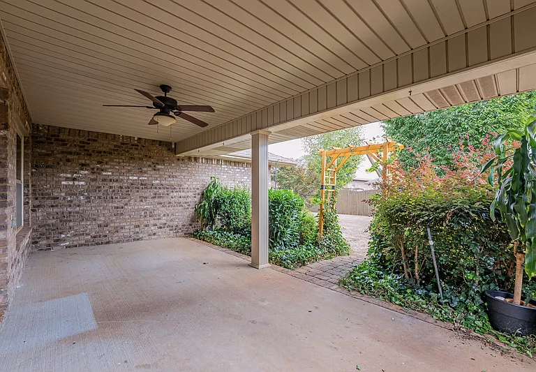 323 Harbor Glen Dr SW — Photo 25