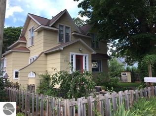 118 W 10th St, Traverse City, MI 49684