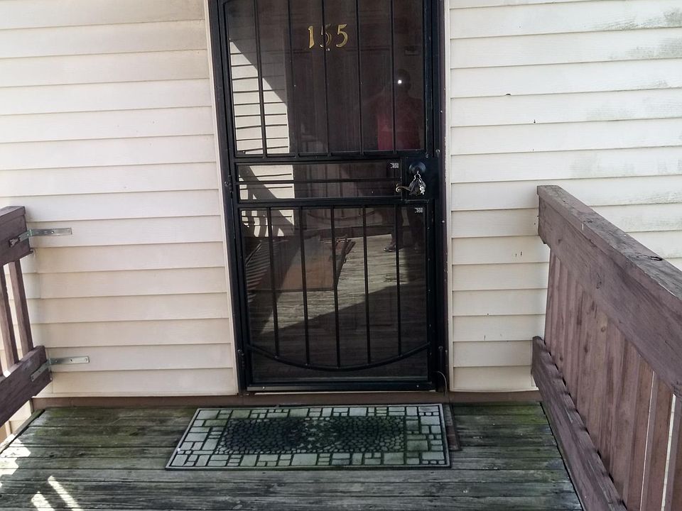 1st image of 3502 Vespasian St #155
