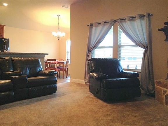 4th image of 3056 Carlton Pkwy