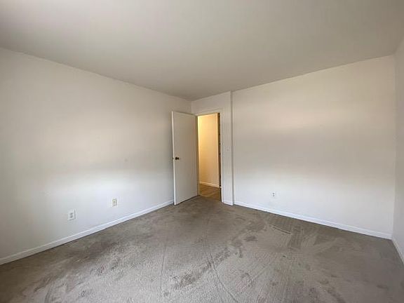 4th image of 2636 S Logan Ave #111
