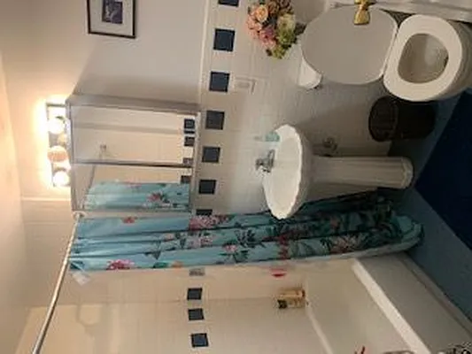 Rented by Shalimar Management | media 30