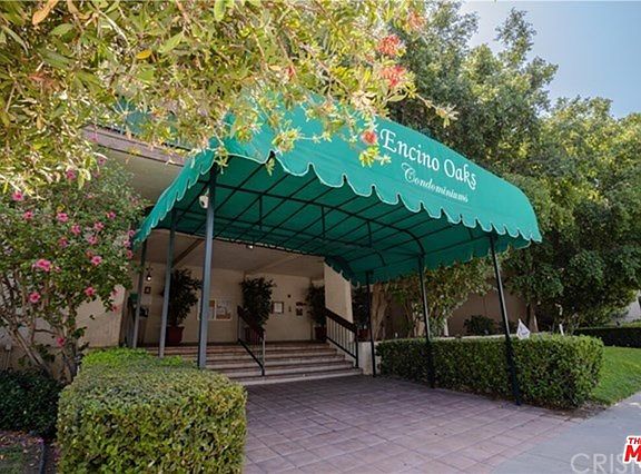 5460 White Oak Ave Encino Ca Apartments For Rent Zillow