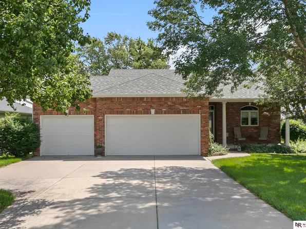 4912 Woodland Hills Dr, Eagle, NE 68347