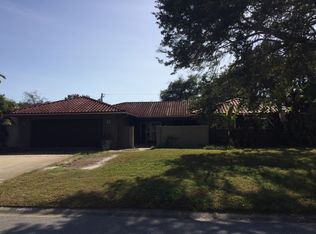 14516 Bay Hills Dr, Largo, FL 33774