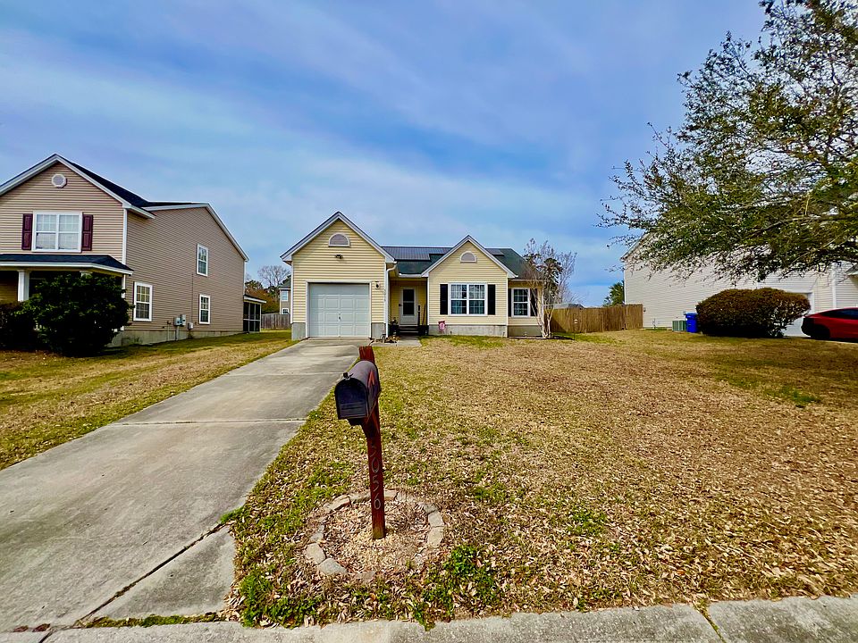 1st image of 5056 Carrington Ct #1