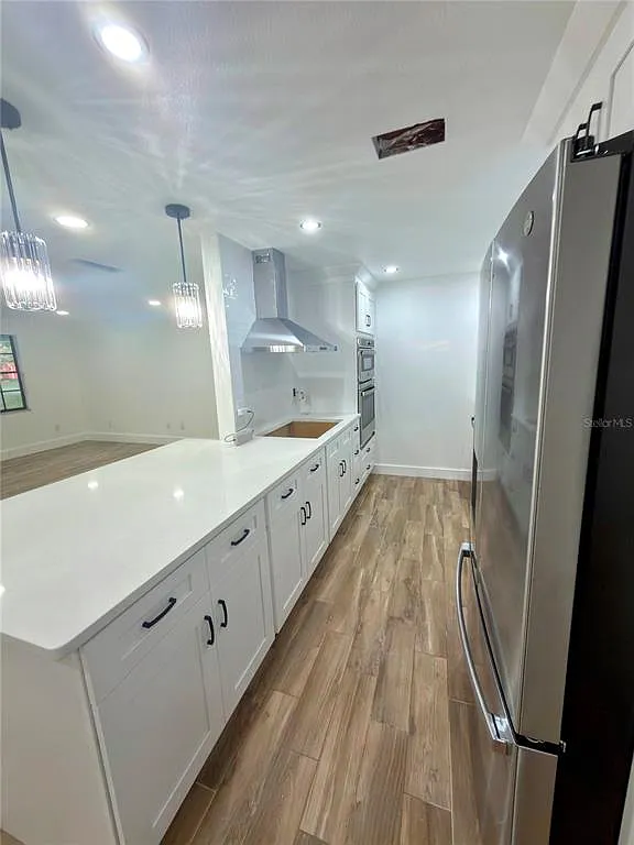 3 bed, 2.0 bath, 1432 sqft, $2,300 — Photo 3