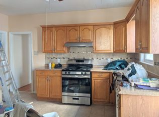 27 Belknap St #3, Somerville, MA 02144
