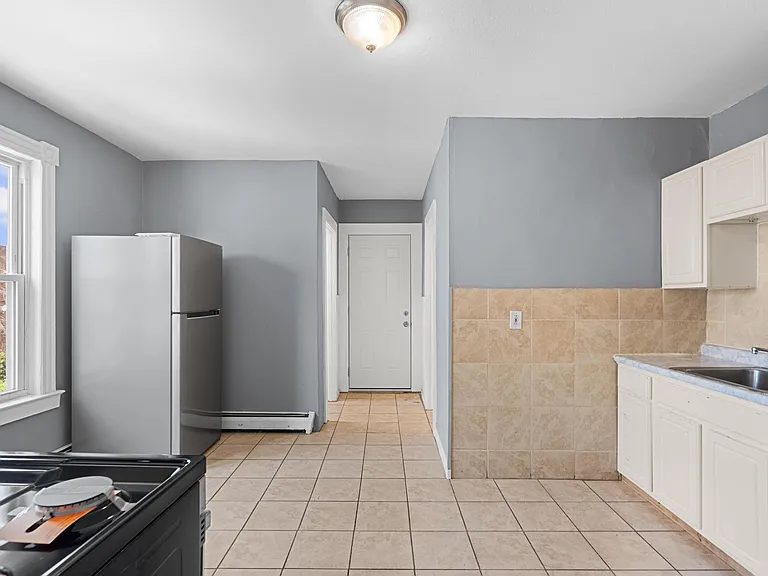 66 Standish St #2W — Photo 4