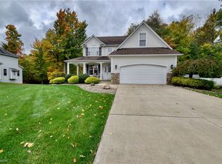 2430 Greenbriar Ln, Madison, OH 44057
