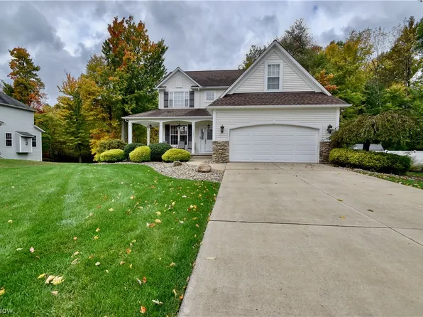 2430 Greenbriar Ln, Madison, OH 44057