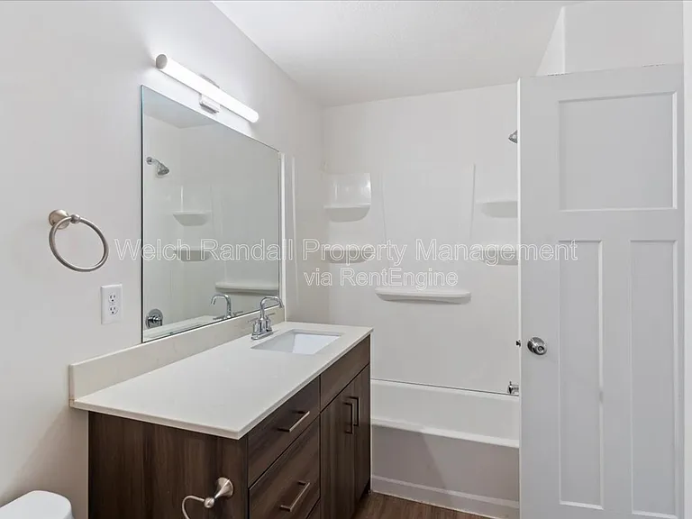 1173 W Shady Brook Ln #11 — Photo 15