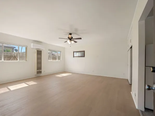 4735 Valencia Dr #1/2, San Diego, CA 92115