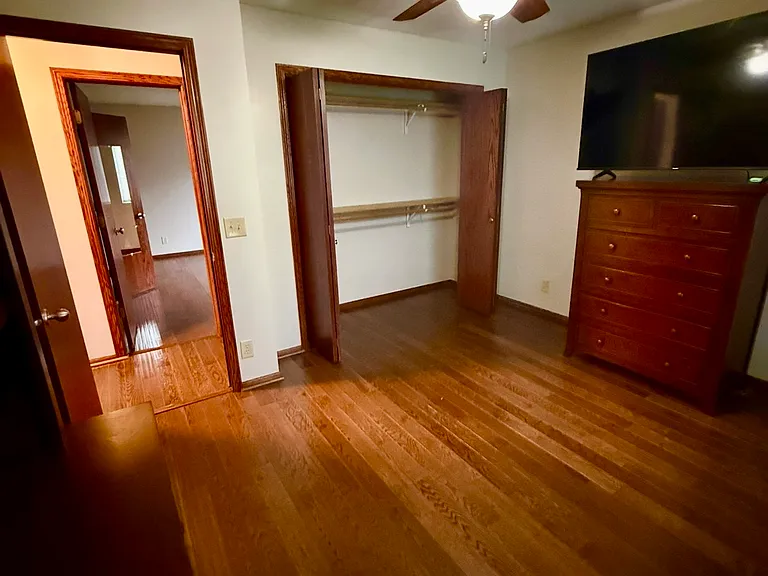 3910 Morgan St — Photo 10