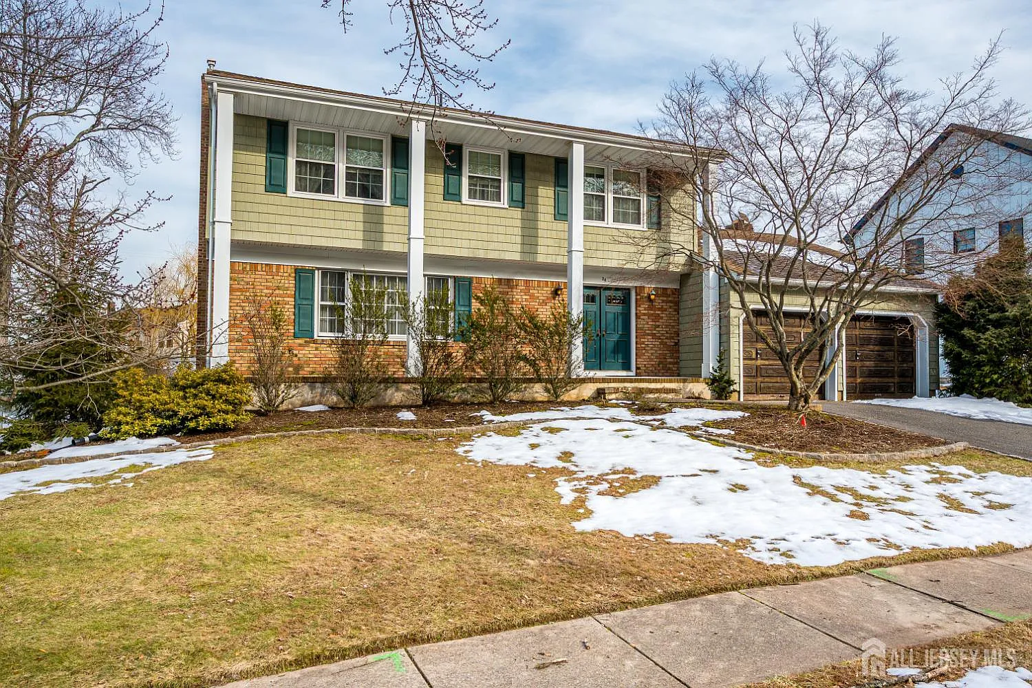 34 Stratford Cir photo 1