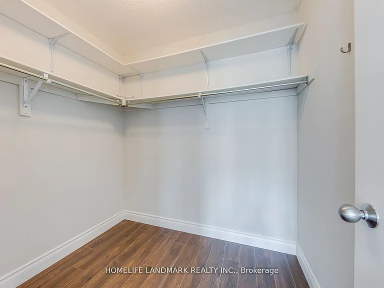7 Marshview Ave — Photo 15