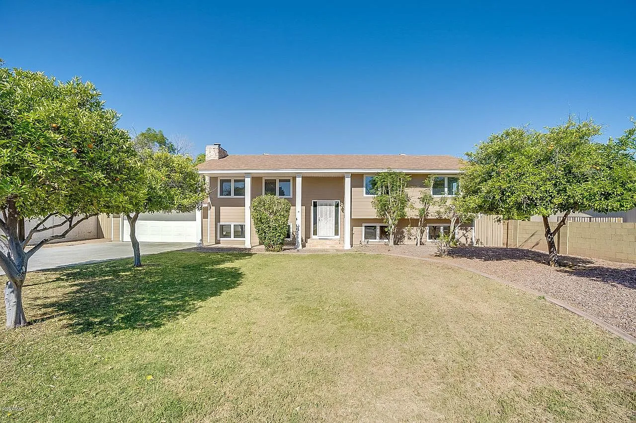 1728 N Spring Cir — Photo 1