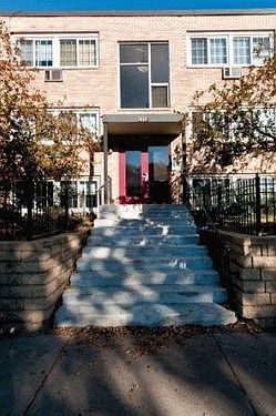 2nd image of 2813 Cedar Ave S