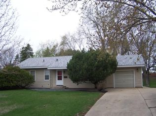 4708 82nd St W, Bloomington, MN 55437