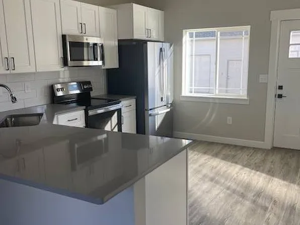 820 Grant St #G, Wray, CO 80758