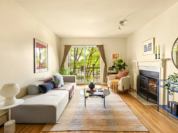 418 17th Street image 1 of 7