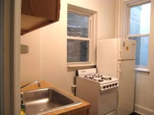 Rented by Barak Realty | media 10