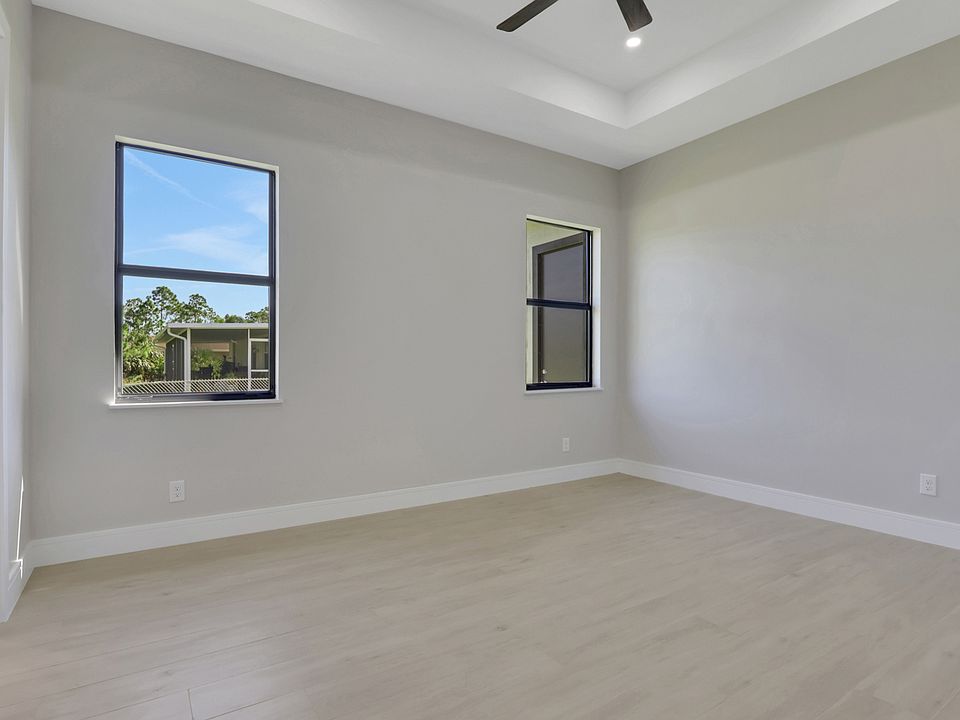 1st image of 2743 35th Ave NE
