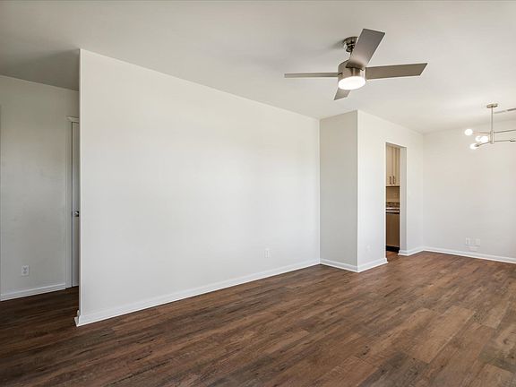 5th image of 4669 Doris Cir N