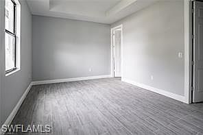 4th image of 129-131 Ivan AVE S