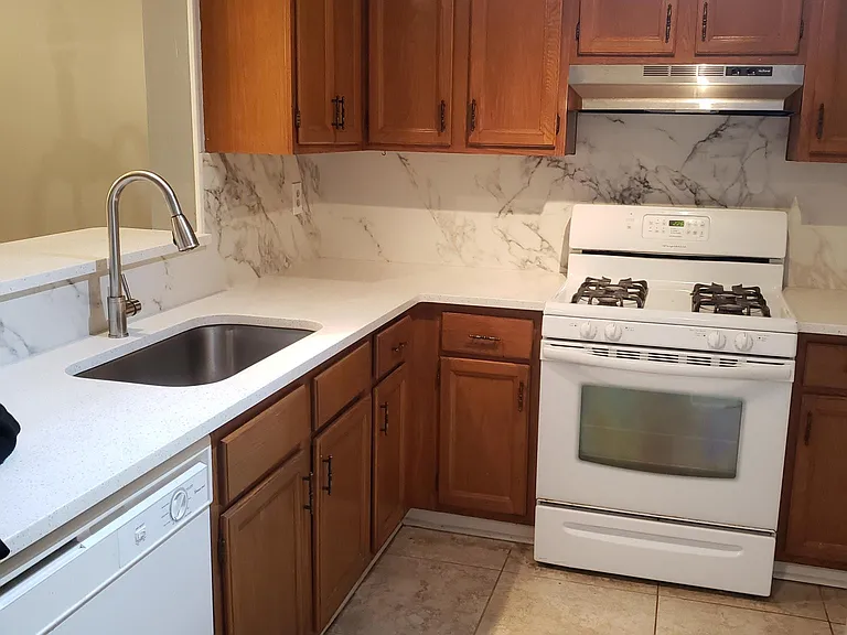 3611 Main Station Dr SW — Photo 10