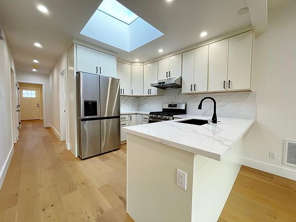 5th image of 336 Lakeview Ave