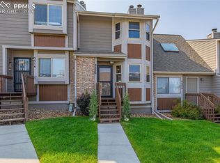 5520 Dunbar Ct, Colorado Springs, CO 80918