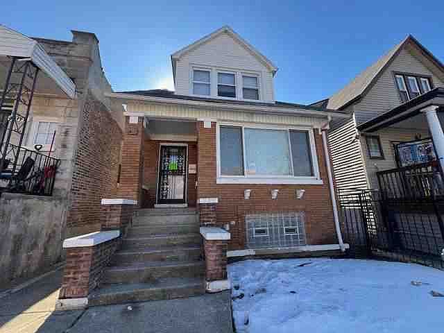 1st image of 4919 W Augusta Blvd