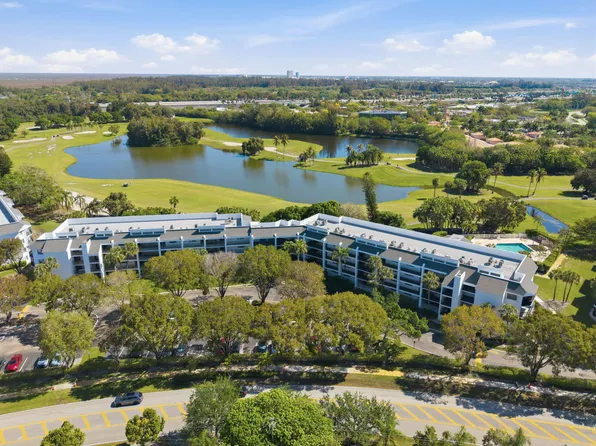 16091 Blatt Boulevard #304, Weston, FL 33326