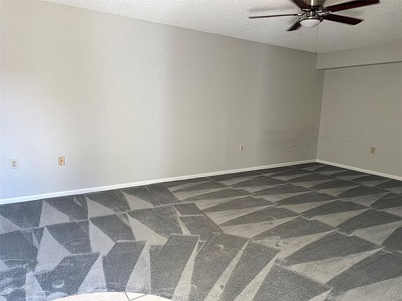 3rd image of 3102 SW Sunset Trace Circle #3102