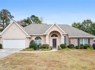 855 Shadow Oak Ln, Mandeville, LA 70471