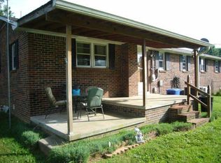 155 Tuck Rd, Lafayette, TN 37083