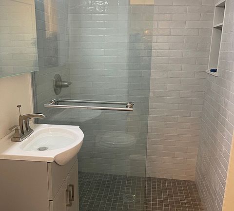 4th image of 77 Sacramento St #6