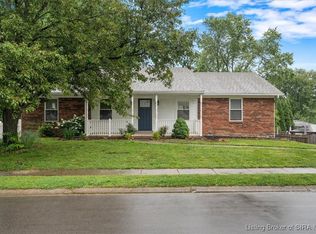 812 Castlewood Dr, New Albany, IN 47150