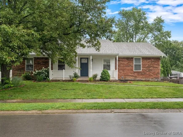 812 Castlewood Drive, New Albany, IN 47150