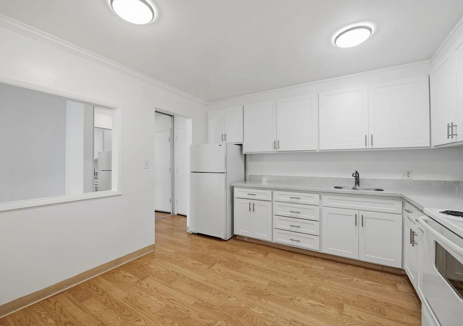 532 Bancroft Avenue — Photo 4