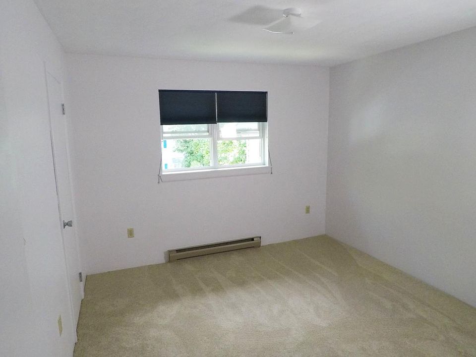 1st image of 22 Fredericksburg Ct