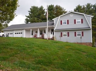 122 Dogwood Cir, Jefferson, NC 28640