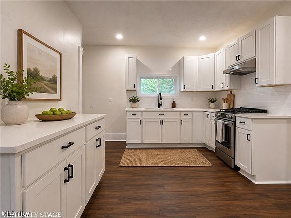 4th image of 3258 W 38th St