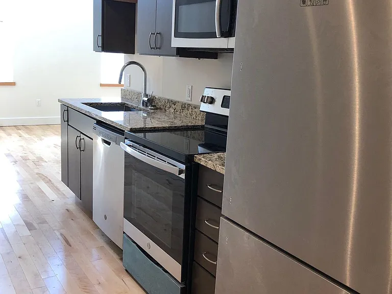 261 Water St #105 — Photo 8