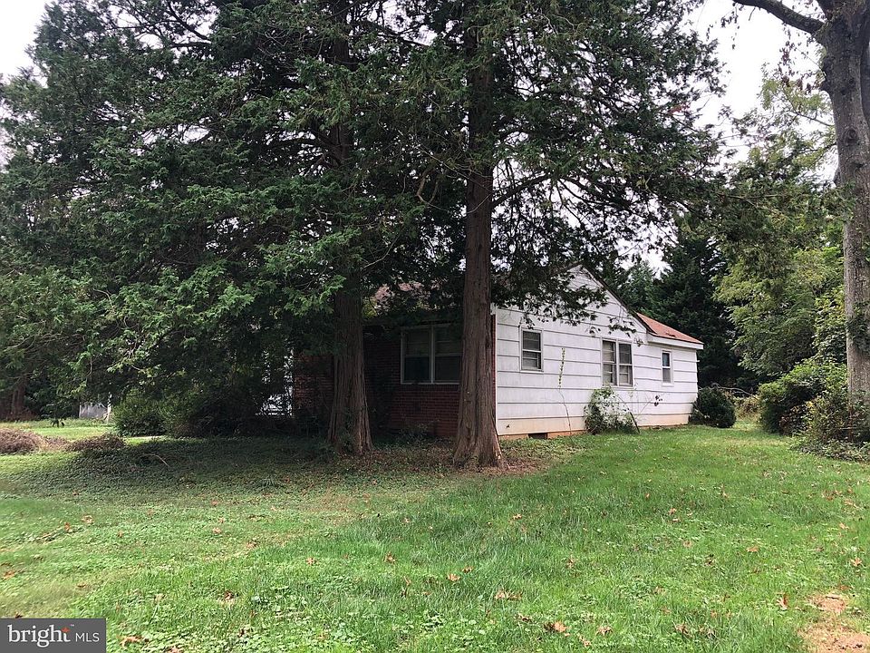 2nd image of 7000 Garrett Rd