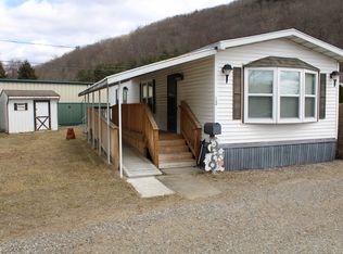 12 New St, Beacon Falls, CT 06403